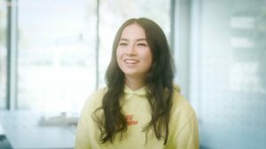 100Thieves_Kyedae_Smiling-1024x576-1