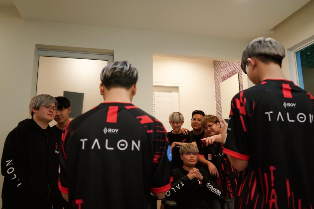 MOOP Talon Esports