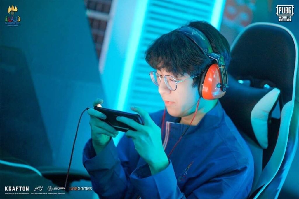 FaZe Clan ยืม Mela 3 เดือน