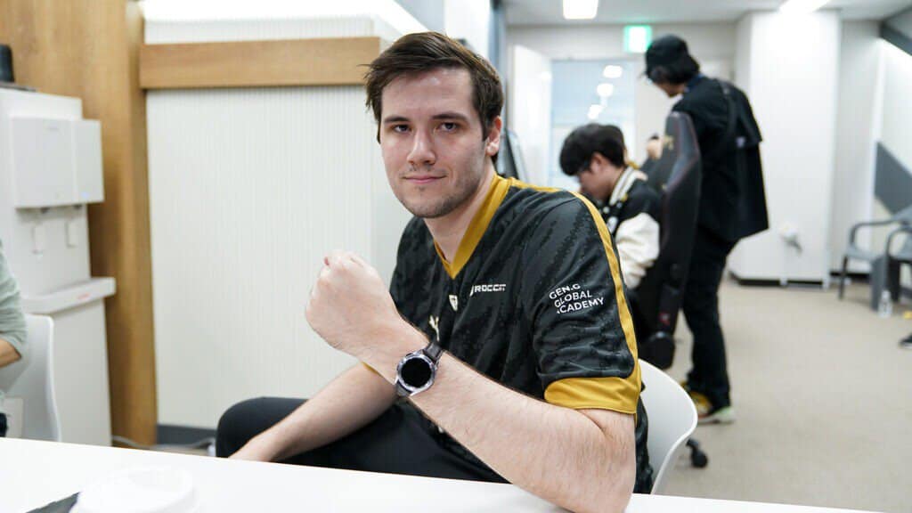 K1Ng พบความมั่นใจใหม่ที่ถูกปลูกฝังโดยโค้ชที่พูดภาษาเกาหลีไม่ได้ด้วยซ้ำ