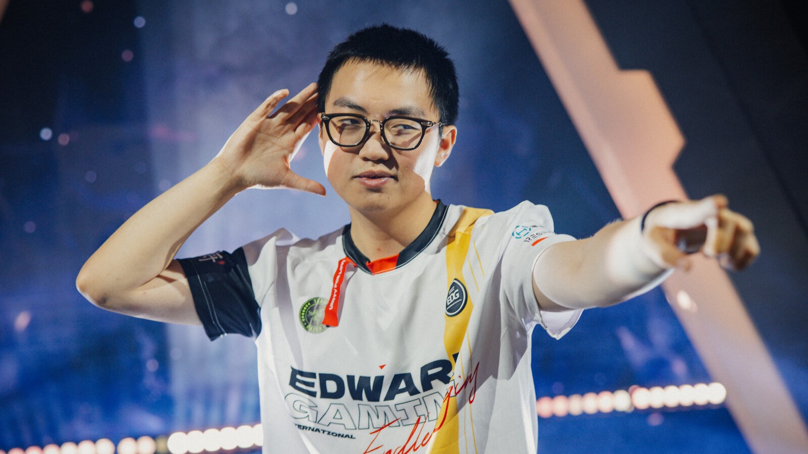 EDward Gaming ฟอร์มแรง ทุบ FUT 20 เก็บชัยแรก Champions 2024 ONE